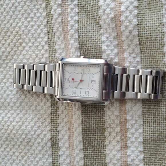 Tommy Hilfiger square face time/date watch - Picture 2 of 6